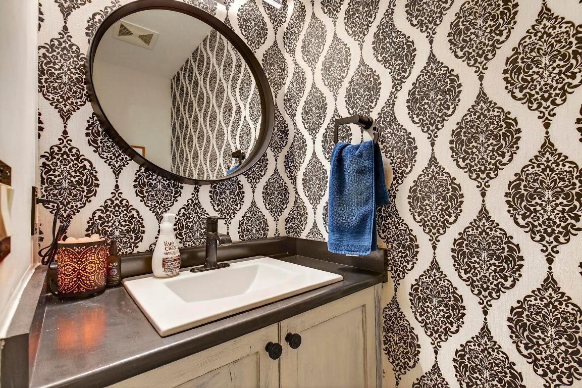 









1450


Rose Meadow

Drive, 1,
West Kelowna,




BC
V1Z 4A4

