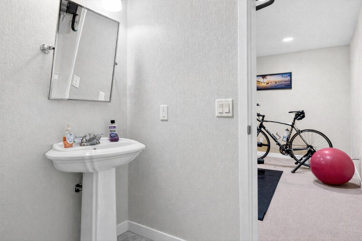 









1450


Rose Meadow

Drive, 1,
West Kelowna,




BC
V1Z 4A4

