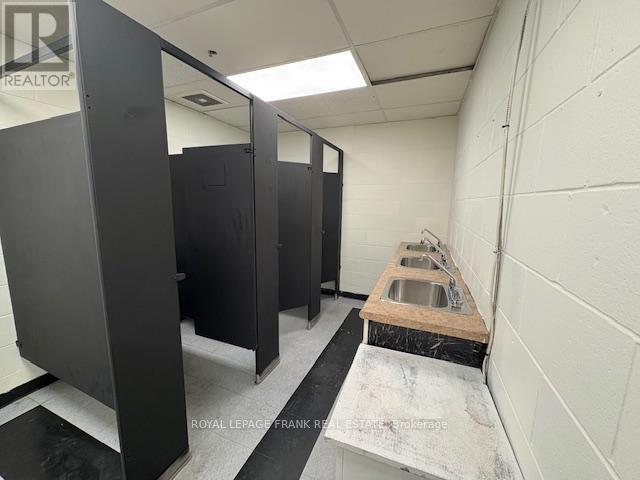 












9 - 1380 HOPKINS STREET

,
Whitby (Whitby Industrial),




Ontario
L1N2C3

