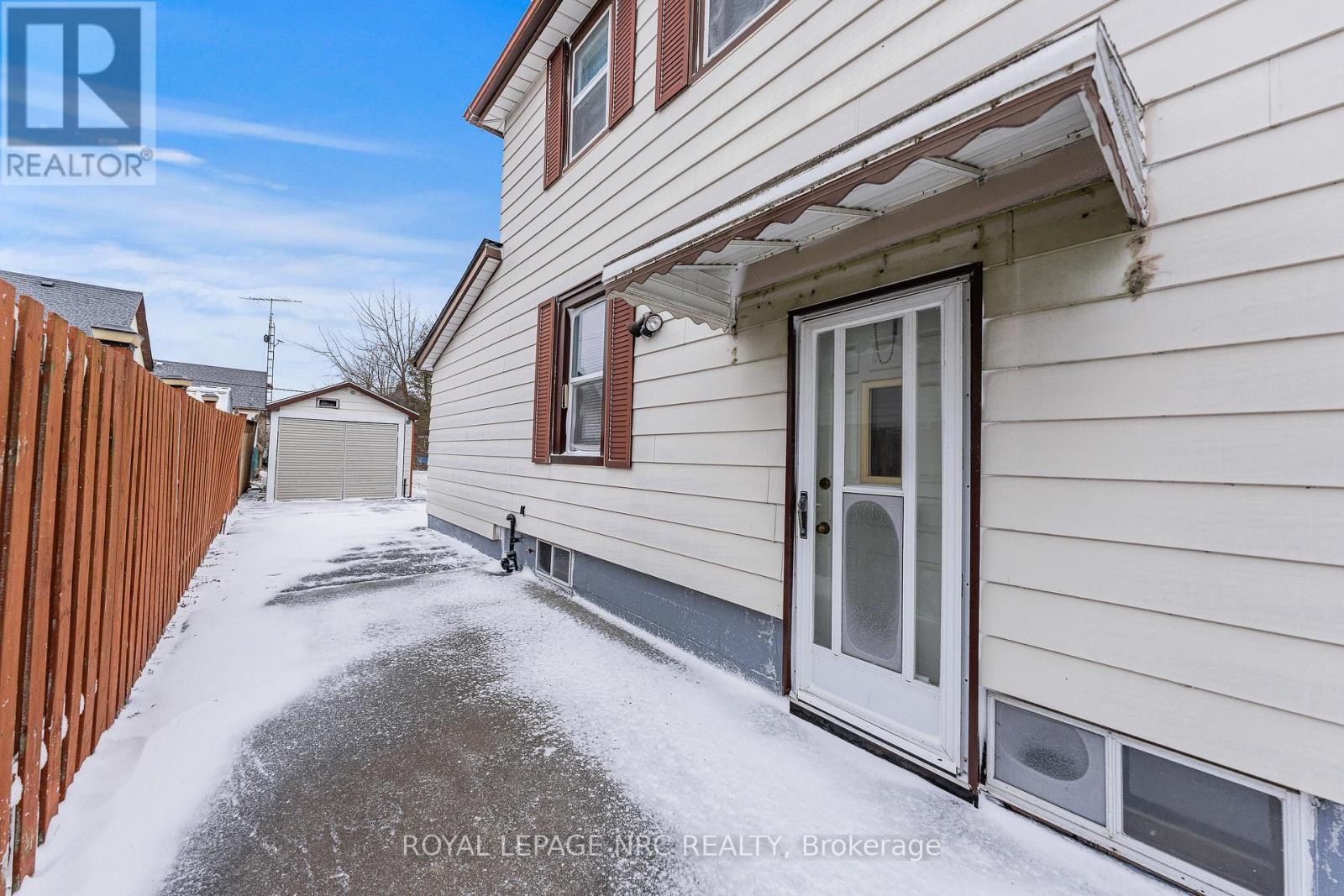 












217 MITCHELL STREET

,
Port Colborne (East Village),




Ontario
L3K1Y4

