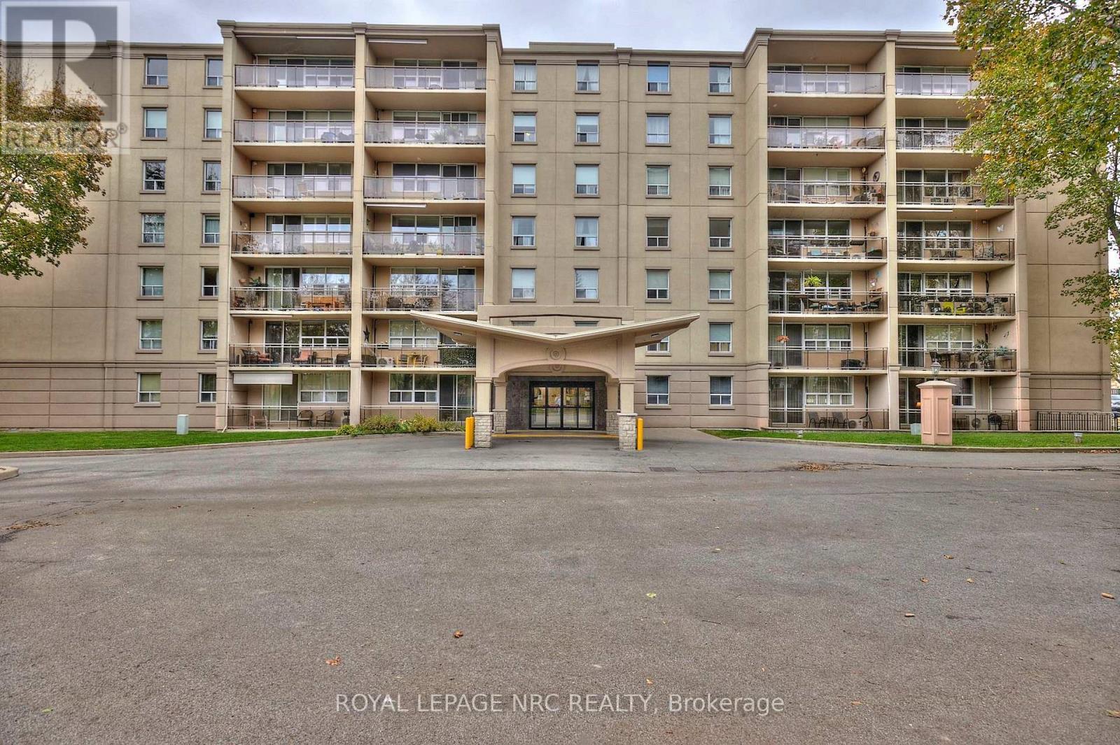 












101 - 6390 HUGGINS STREET

,
Niagara Falls (Stamford),




Ontario
L2J1H1

