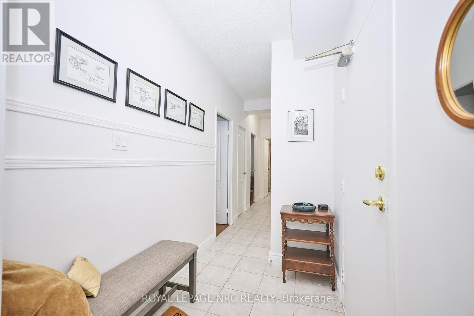 












101 - 6390 HUGGINS STREET

,
Niagara Falls (Stamford),




Ontario
L2J1H1

