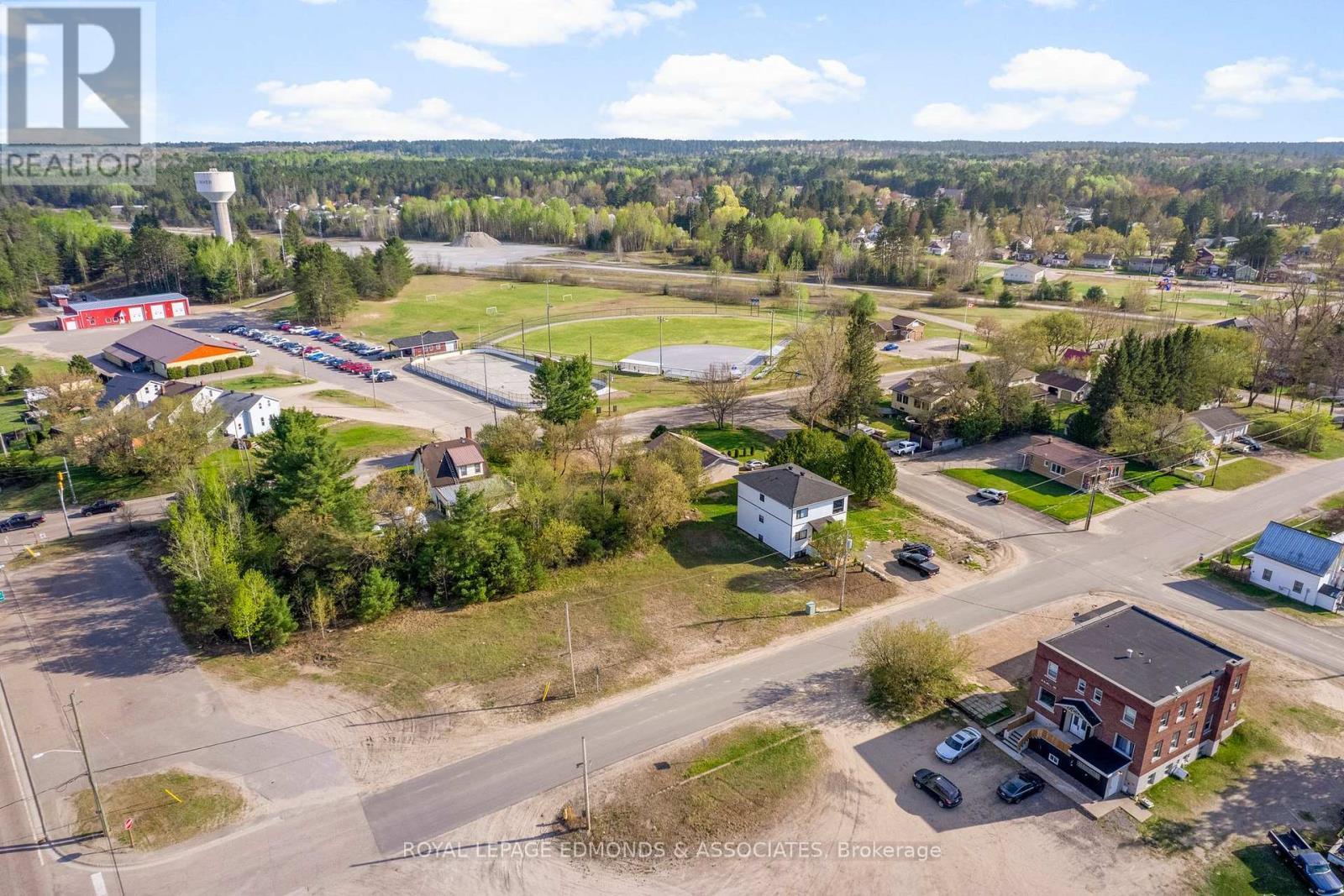 












0 ALBERT STREET

,
Laurentian Hills,







Ontario
K0J1P0

