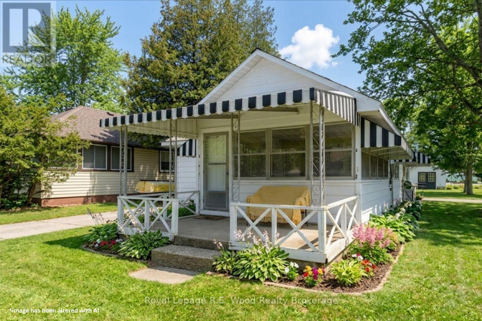 












4 JENNY WREN LANE

,
Norfolk (Turkey Point),




Ontario
N0E1T0

