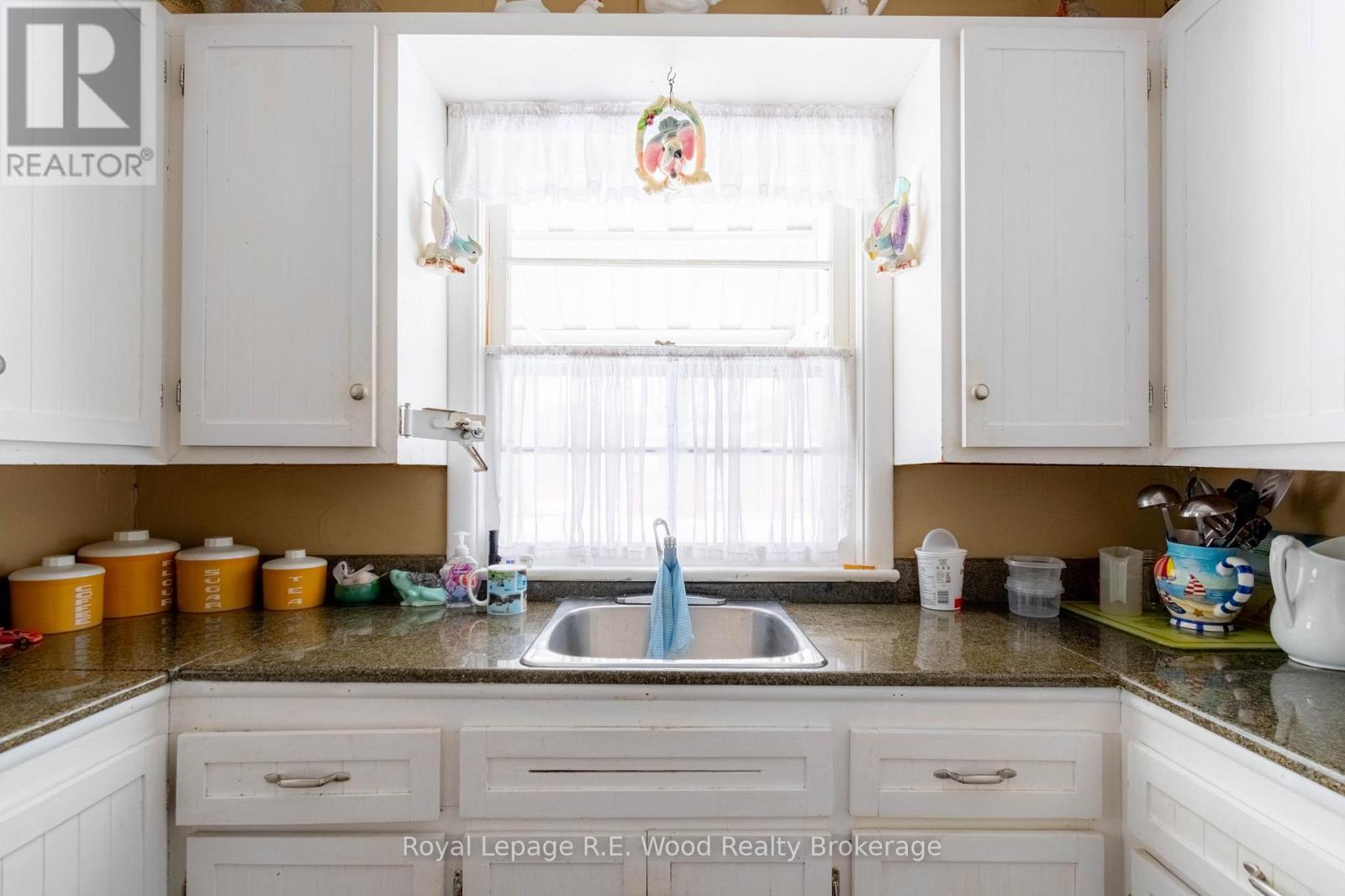 












4 JENNY WREN LANE

,
Norfolk (Turkey Point),




Ontario
N0E1T0

