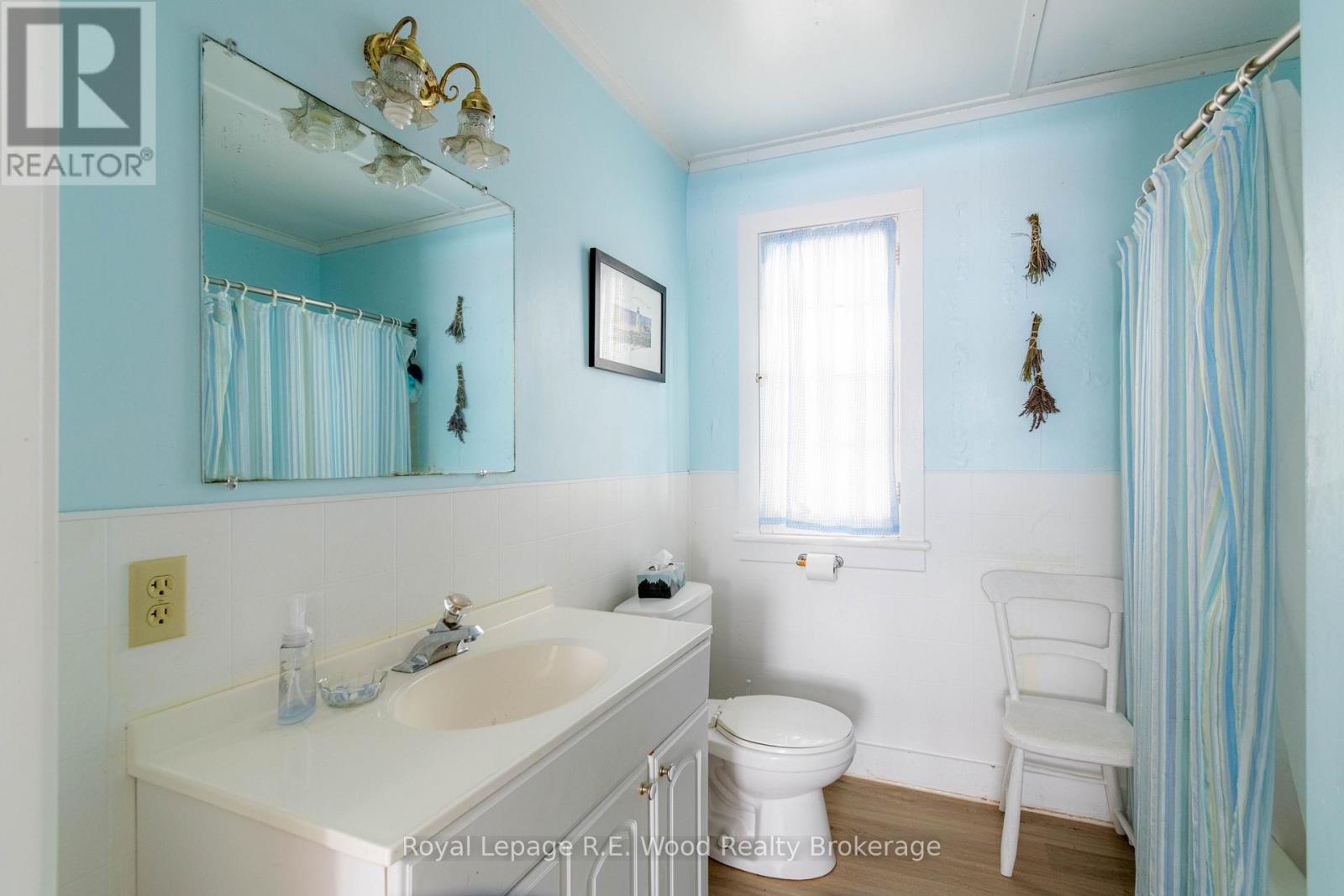 












4 JENNY WREN LANE

,
Norfolk (Turkey Point),




Ontario
N0E1T0

