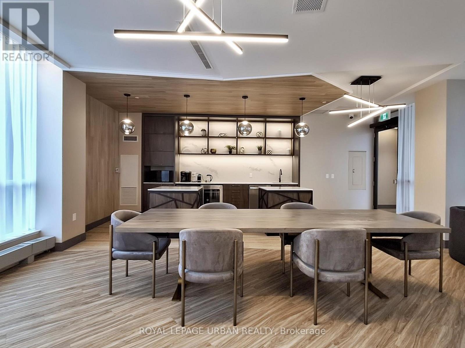 












151 - 415 SEA RAY AVENUE

,
Innisfil,




Ontario
L9S0R5

