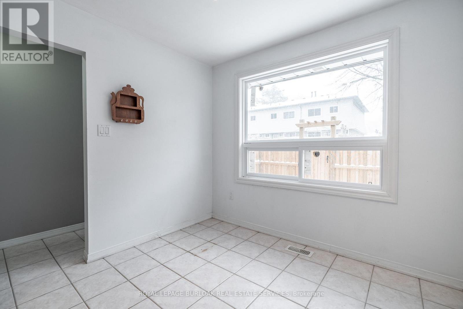 












16 - 117 BONAVENTURE DRIVE

,
Hamilton,




Ontario
L9C4P8

