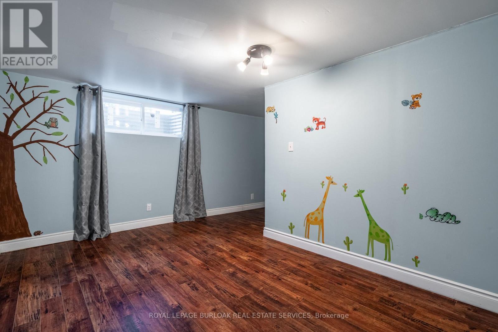 












16 - 117 BONAVENTURE DRIVE

,
Hamilton,




Ontario
L9C4P8

