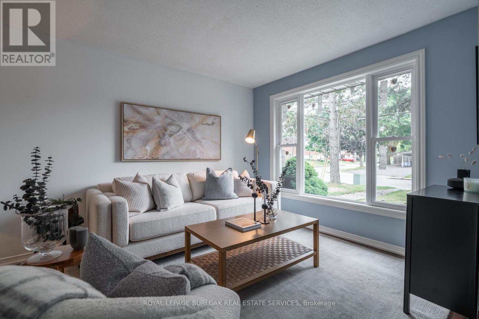 












16 - 117 BONAVENTURE DRIVE

,
Hamilton,




Ontario
L9C4P8

