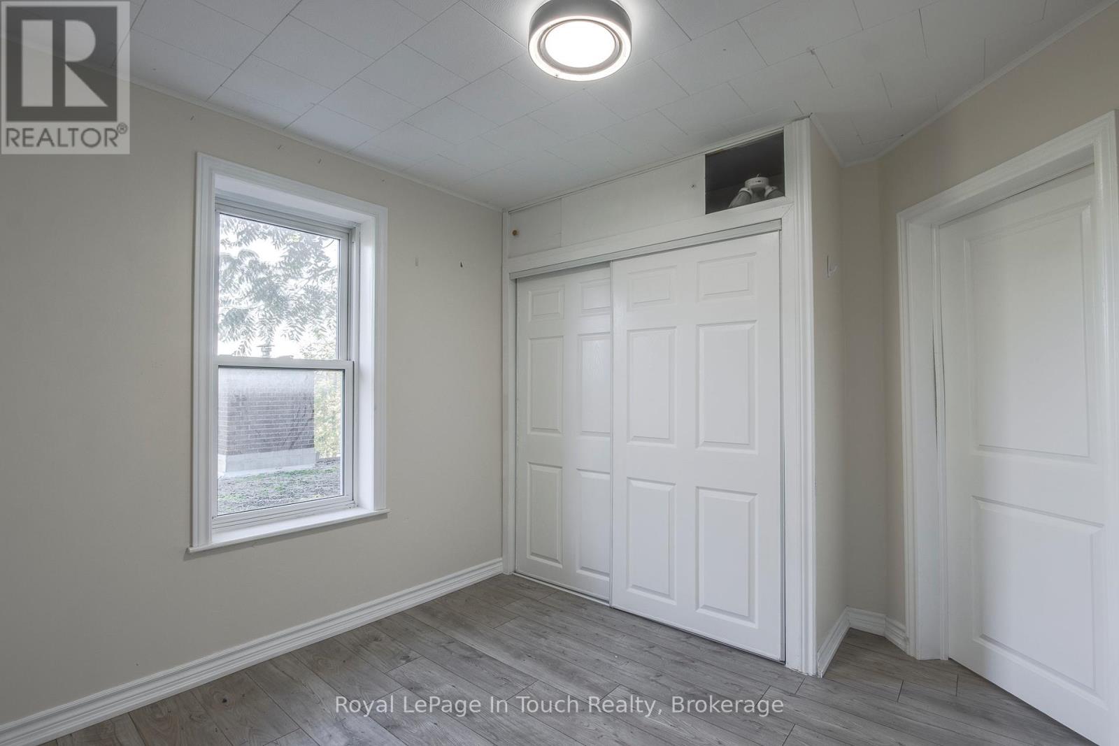 












63 FIFTH STREET E

,
Midland,




Ontario
L4R3V4

