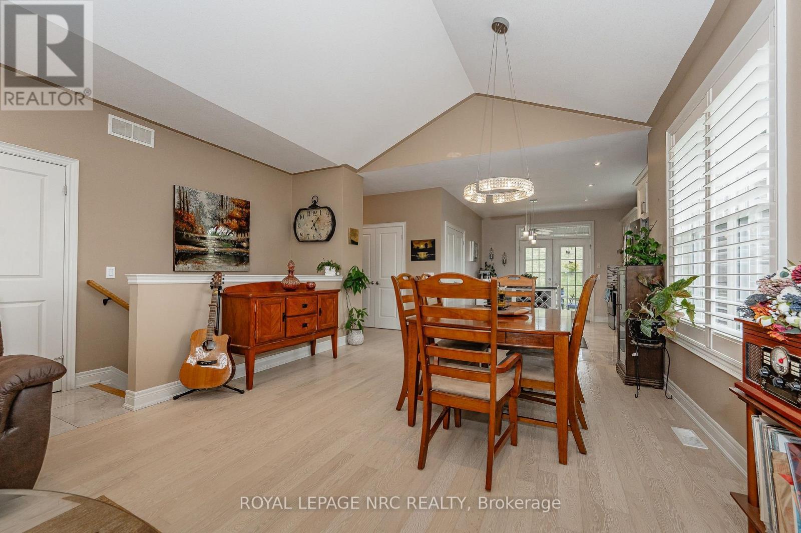 












3985 LOWER COACH ROAD

,
Fort Erie (Stevensville),




Ontario
L0S1S0

