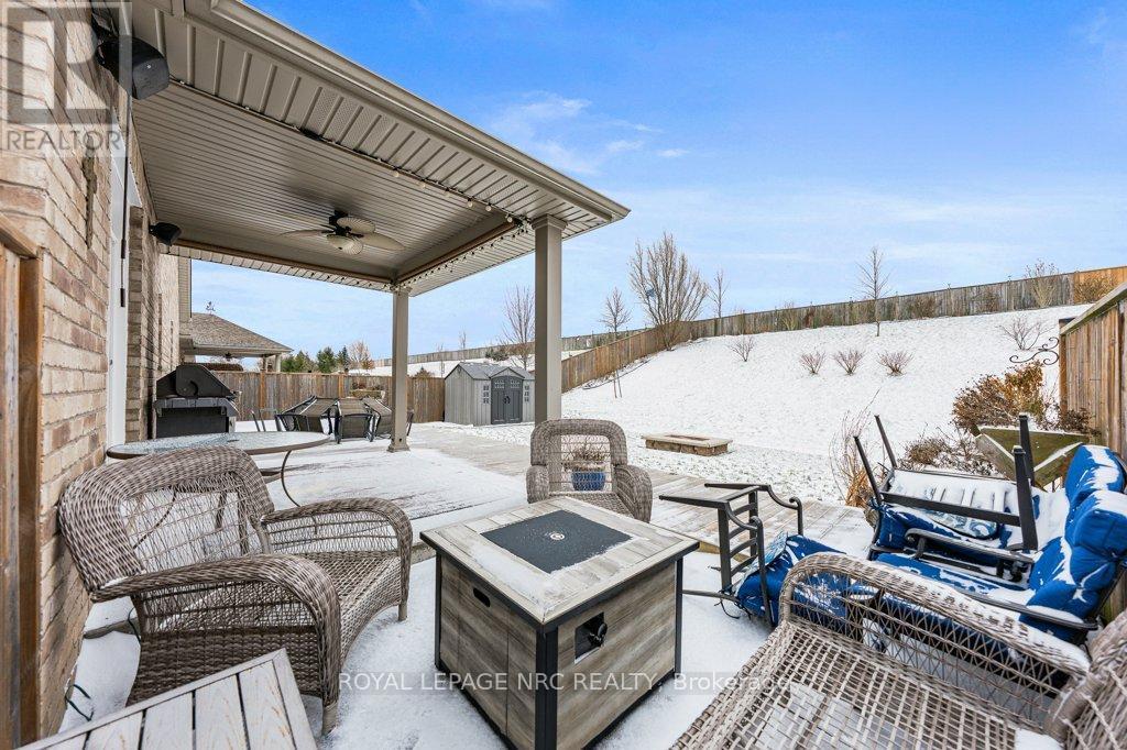 












3985 LOWER COACH ROAD

,
Fort Erie (Stevensville),




Ontario
L0S1S0

