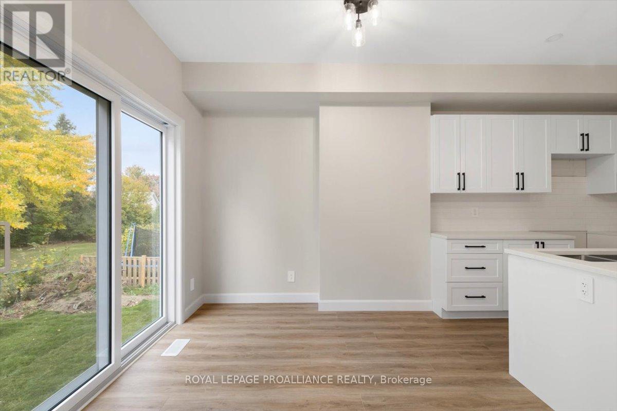 












293 CHURCH STREET

,
Greater Napanee (Greater Napanee),




Ontario
K7R1C5

