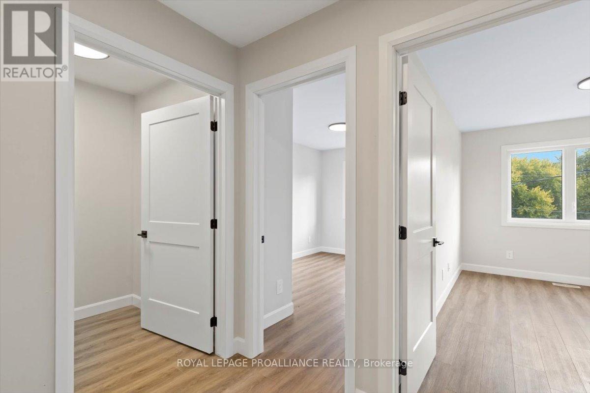 












293 CHURCH STREET

,
Greater Napanee (Greater Napanee),




Ontario
K7R1C5

