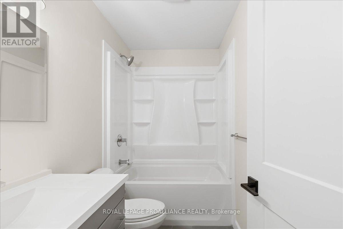 












293 CHURCH STREET

,
Greater Napanee (Greater Napanee),




Ontario
K7R1C5

