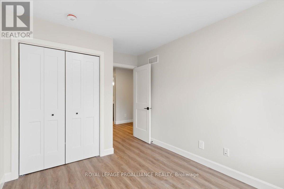 












293 CHURCH STREET

,
Greater Napanee (Greater Napanee),




Ontario
K7R1C5

