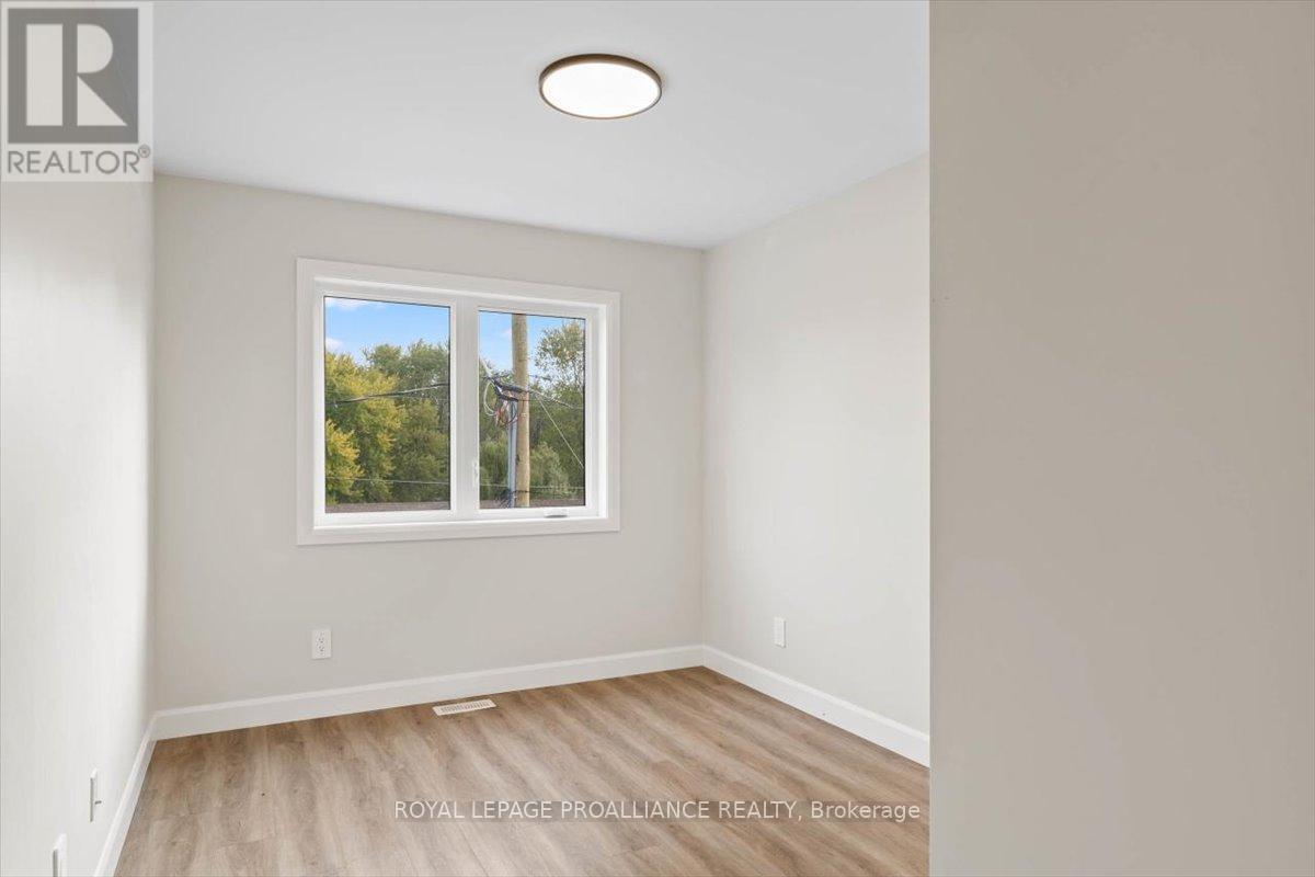 












293 CHURCH STREET

,
Greater Napanee (Greater Napanee),




Ontario
K7R1C5

