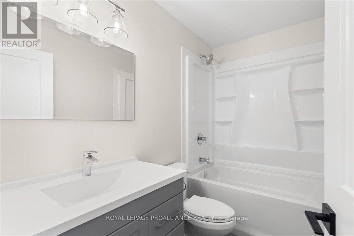 












293 CHURCH STREET

,
Greater Napanee (Greater Napanee),




Ontario
K7R1C5

