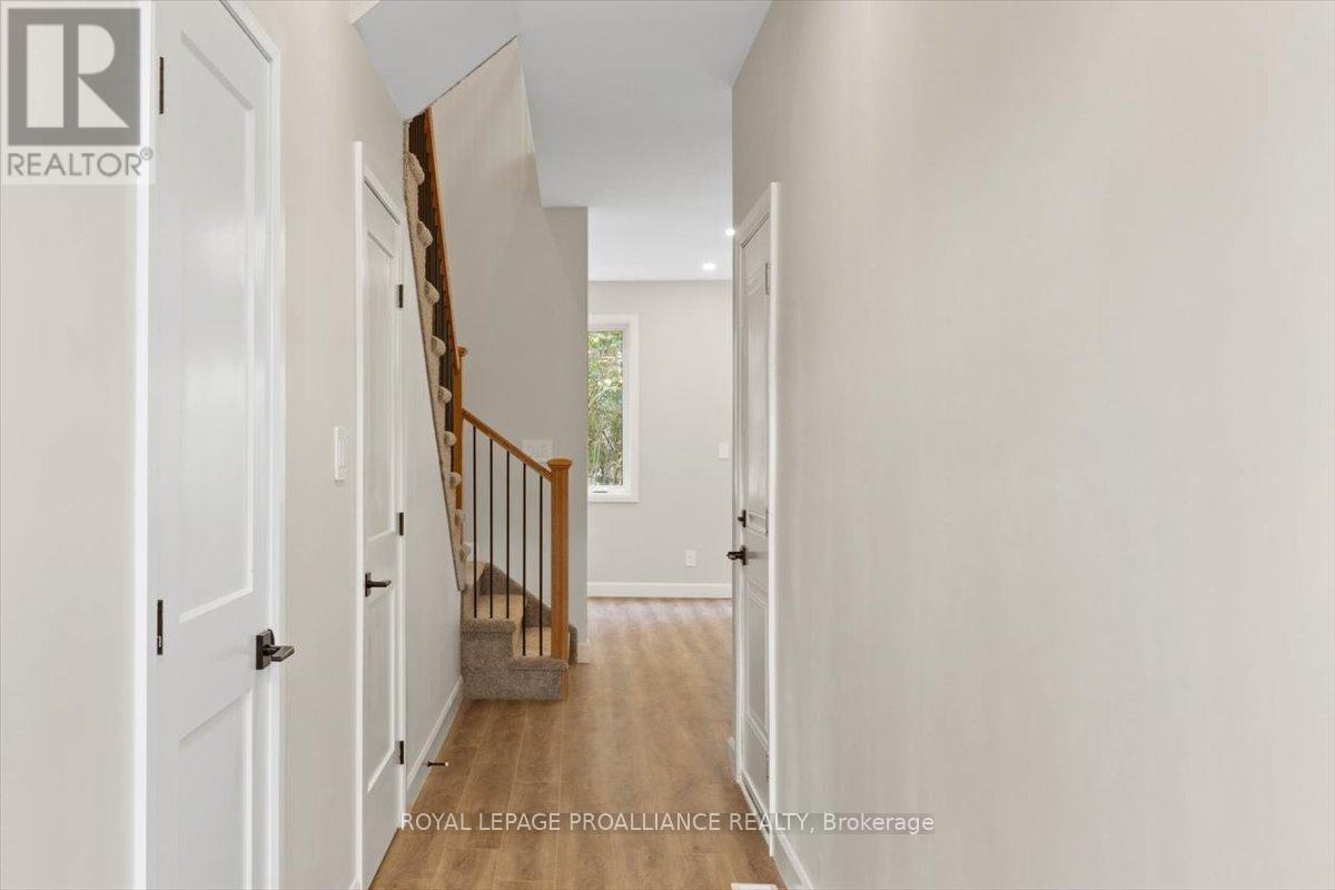 












293 CHURCH STREET

,
Greater Napanee (Greater Napanee),




Ontario
K7R1C5

