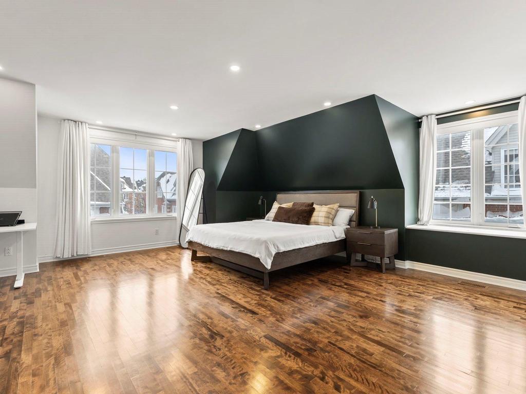 









2247


Rue Harriet-Quimby

,
Saint-Laurent (Montréal),




QC
H4R3E2

