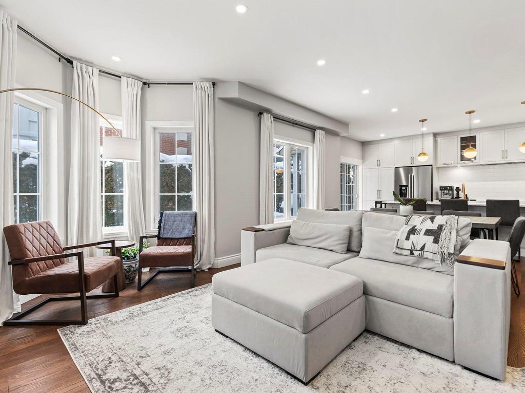 









2247


Rue Harriet-Quimby

,
Saint-Laurent (Montréal),




QC
H4R3E2

