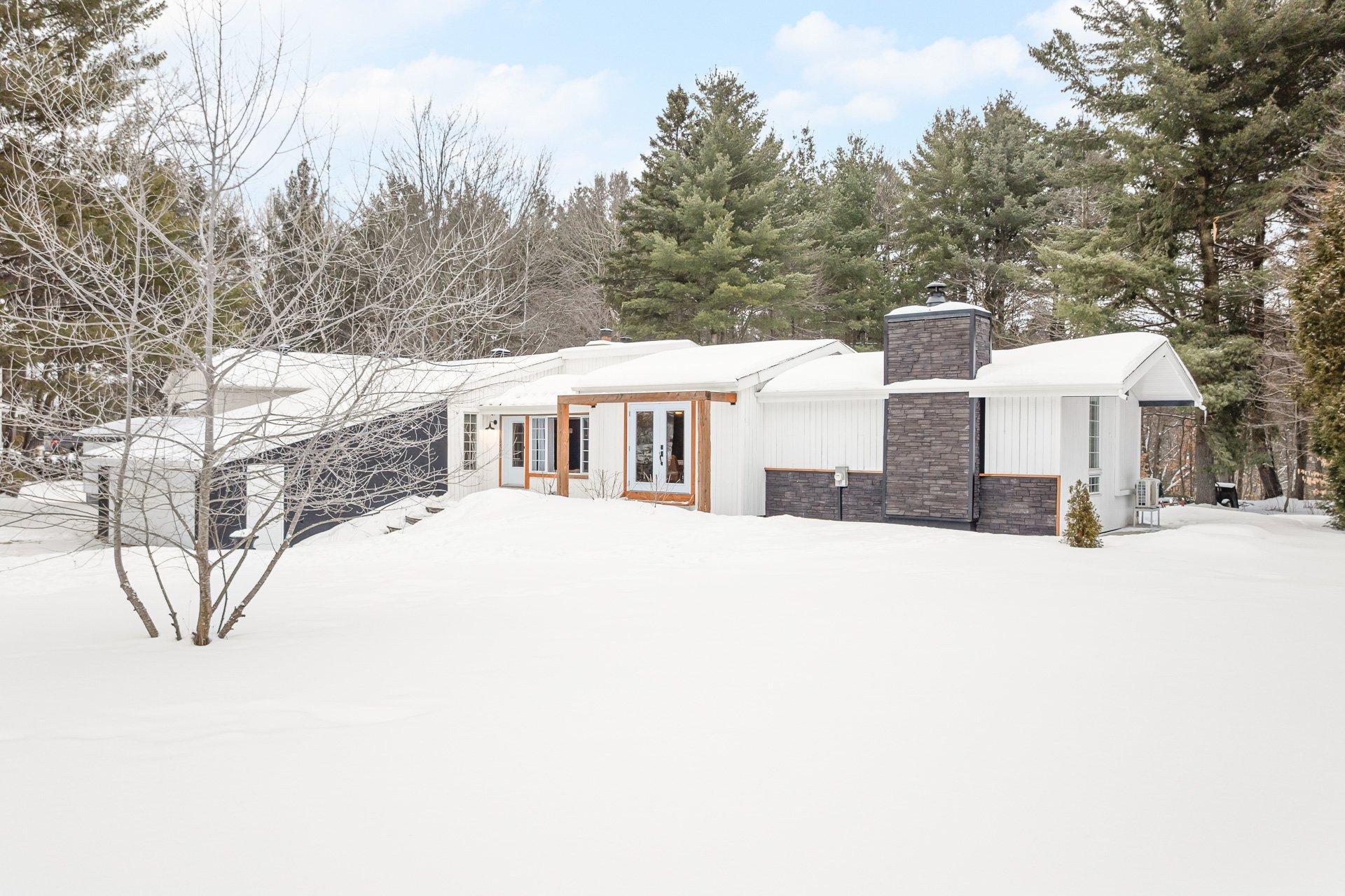 









1000


Ch. des Petites-Terres

,
Trois-Rivières,




QC
G9B7G6

