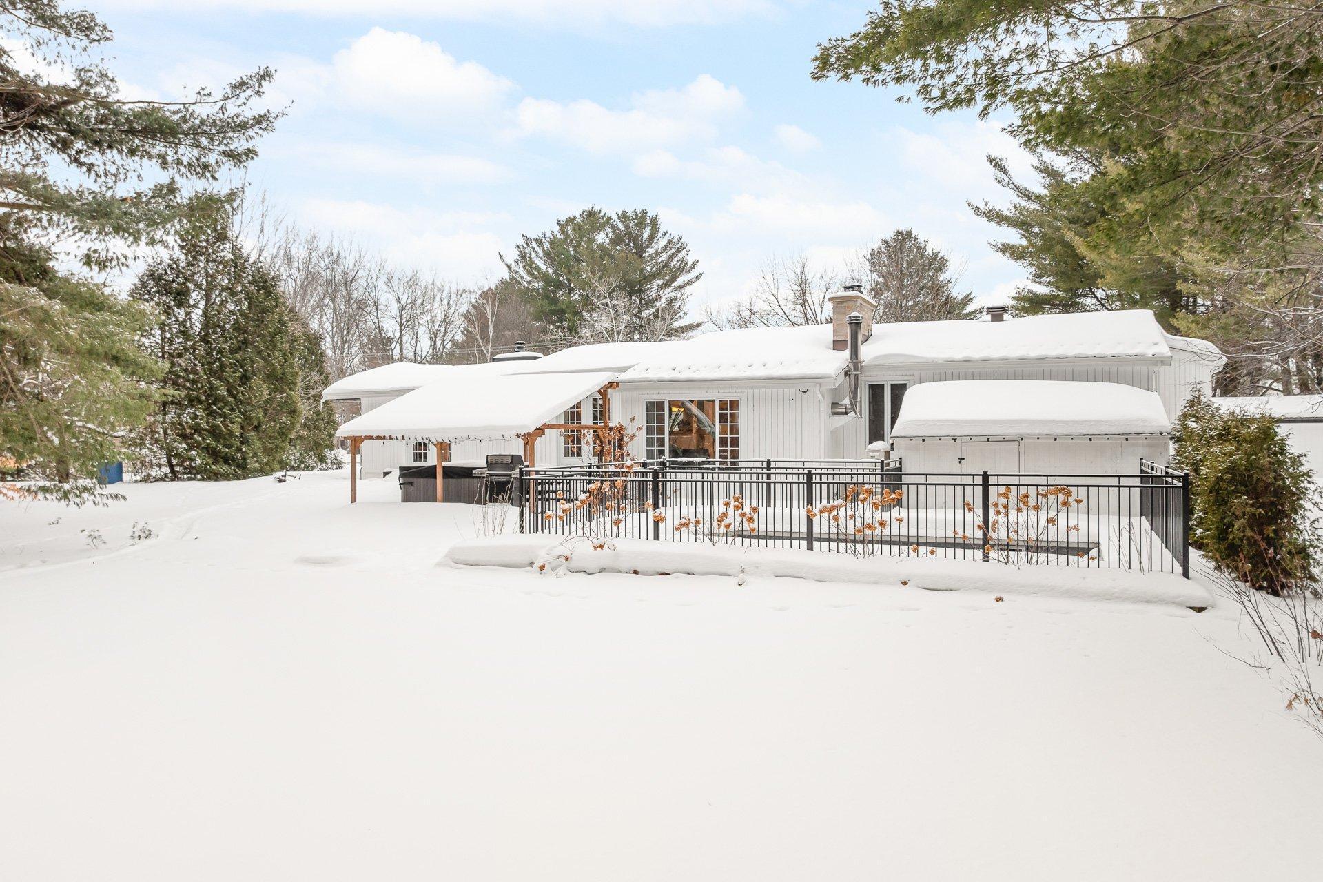 









1000


Ch. des Petites-Terres

,
Trois-Rivières,




QC
G9B7G6

