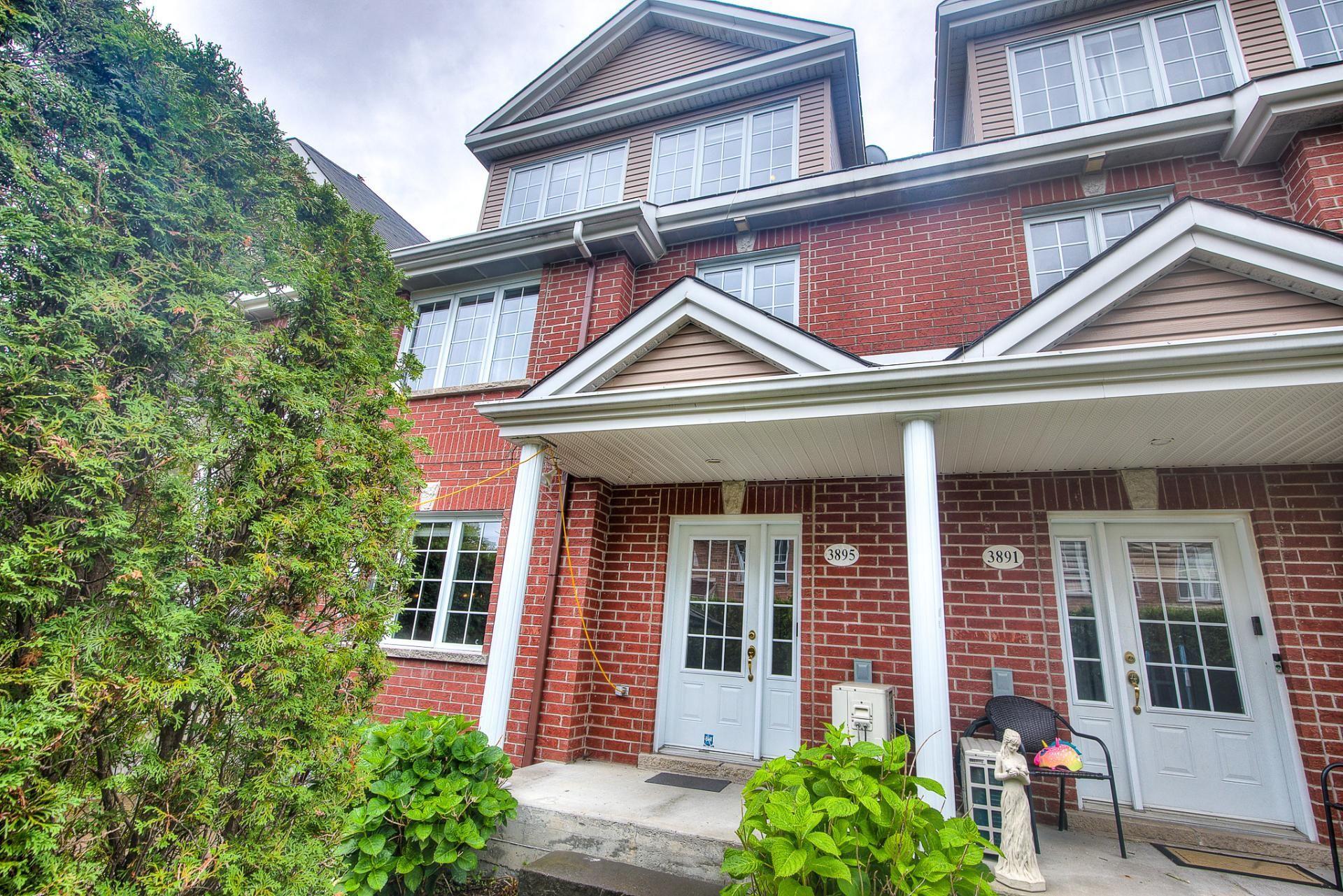 









3895


Rue Céline-Marier

,
Montréal (Saint-Laurent),




QC
H4R3N3

