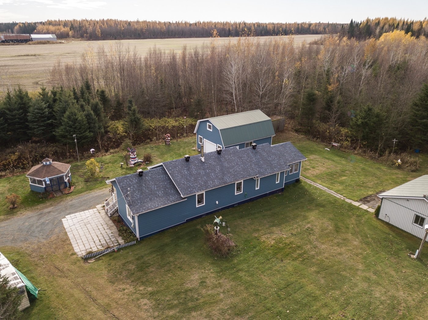 









200


Rg des Cyprès

,
Saint-Sylvère,




QC
G0Z1H0

