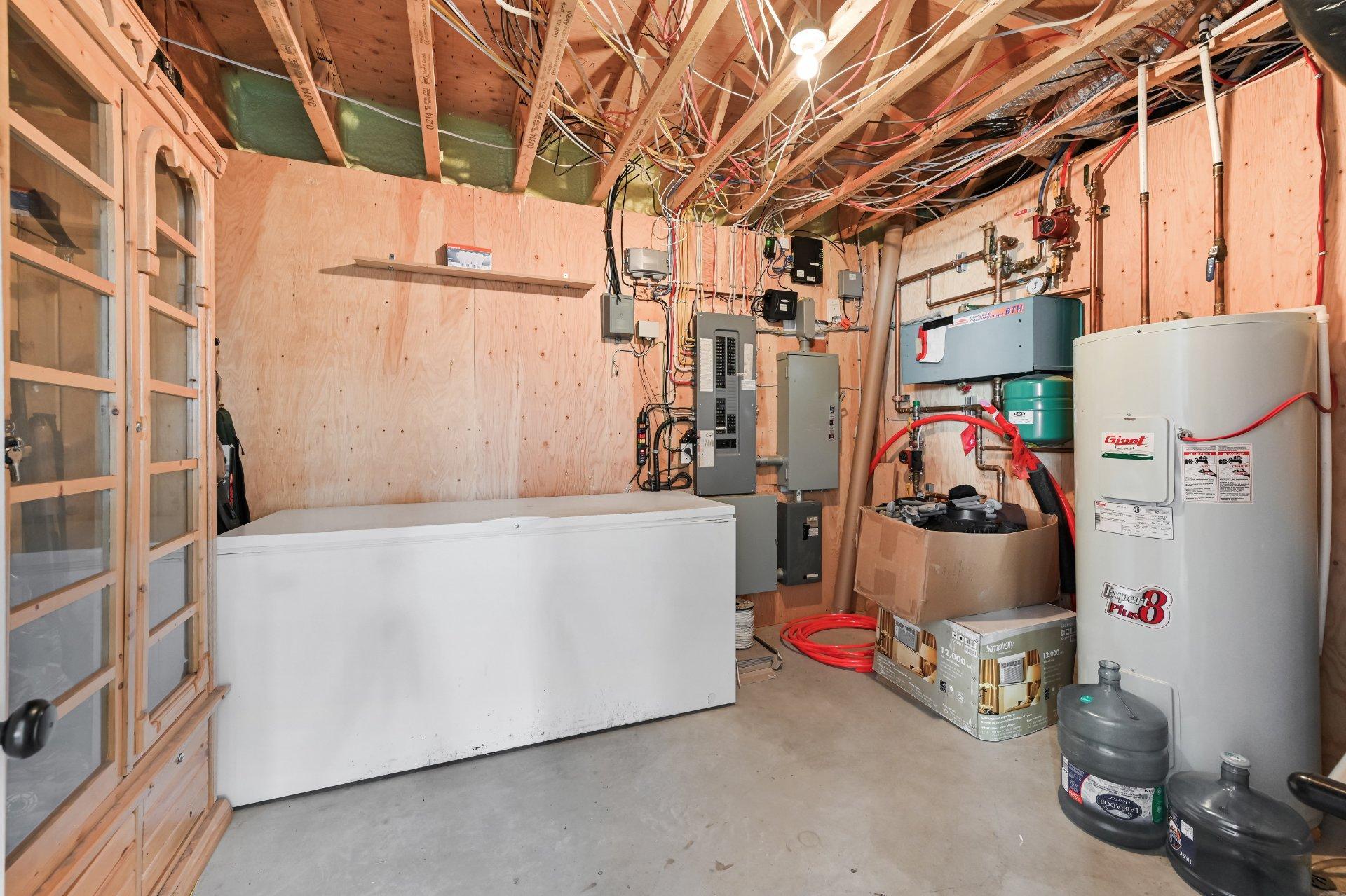 









970Z


Ch. Grainger

,
Melbourne,







QC
J0B2B0

