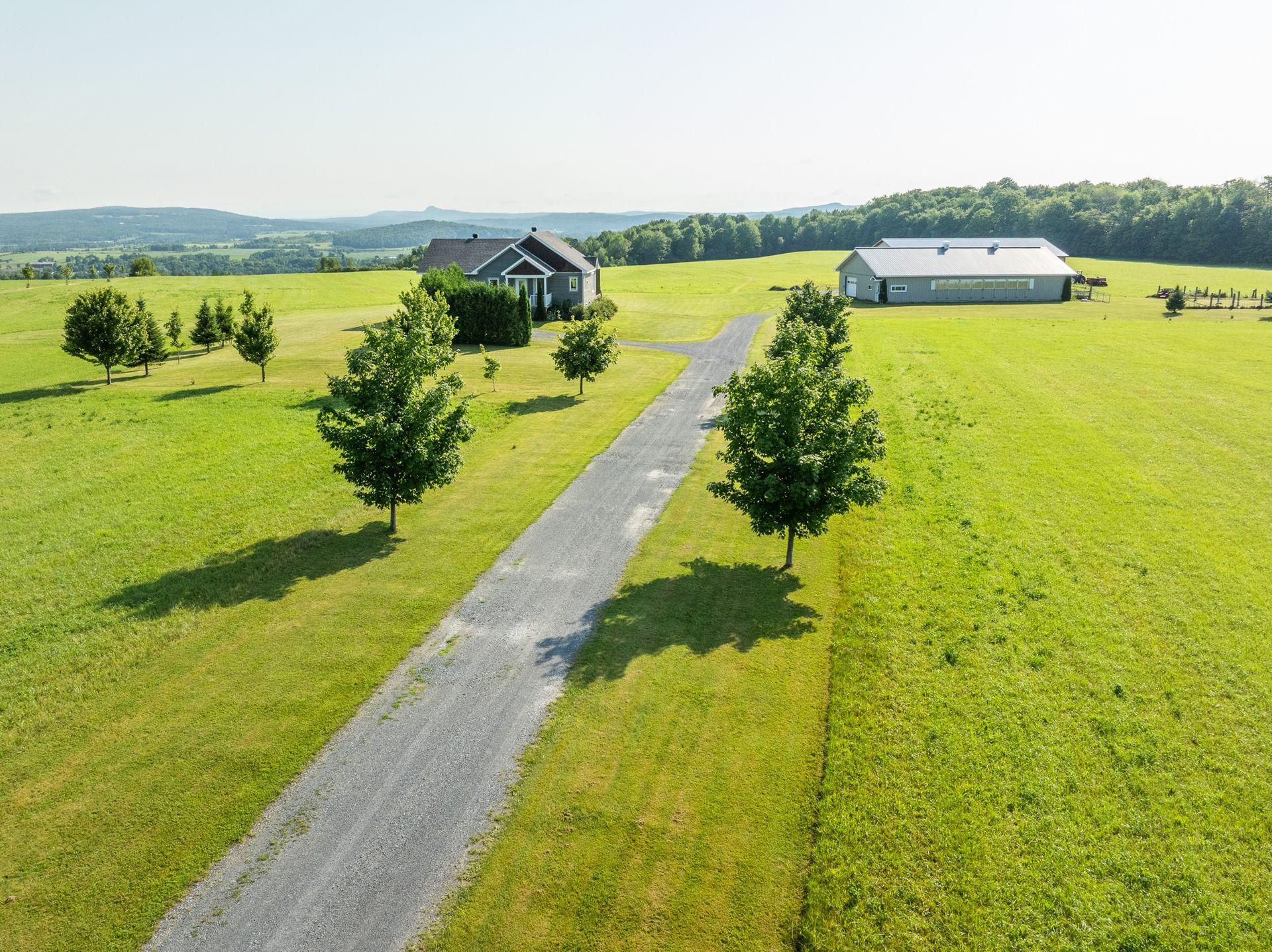 









970Z


Ch. Grainger

,
Melbourne,







QC
J0B2B0

