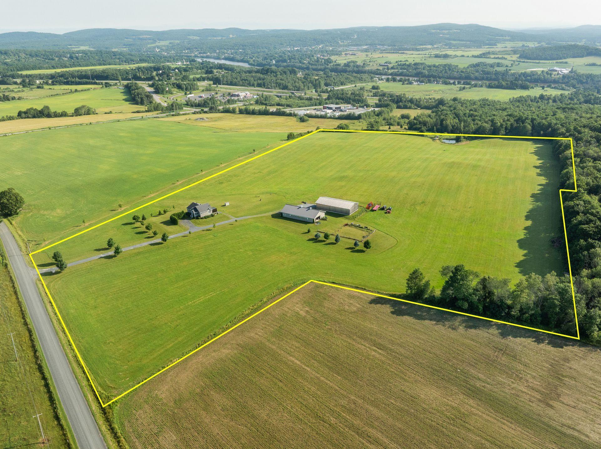 









970Z


Ch. Grainger

,
Melbourne,







QC
J0B2B0

