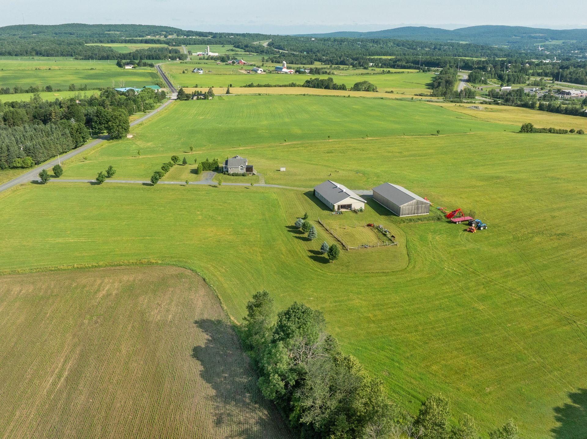 









970Z


Ch. Grainger

,
Melbourne,







QC
J0B2B0

