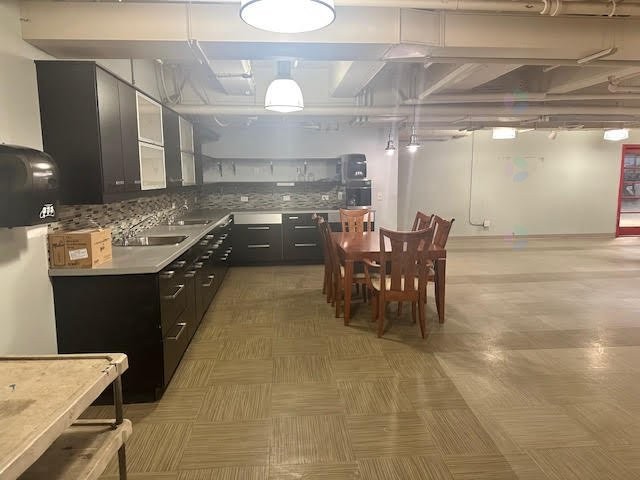 









8300


Rue St-Patrick

, UNIT-D,
Montréal (LaSalle),




QC
H8N2H1

