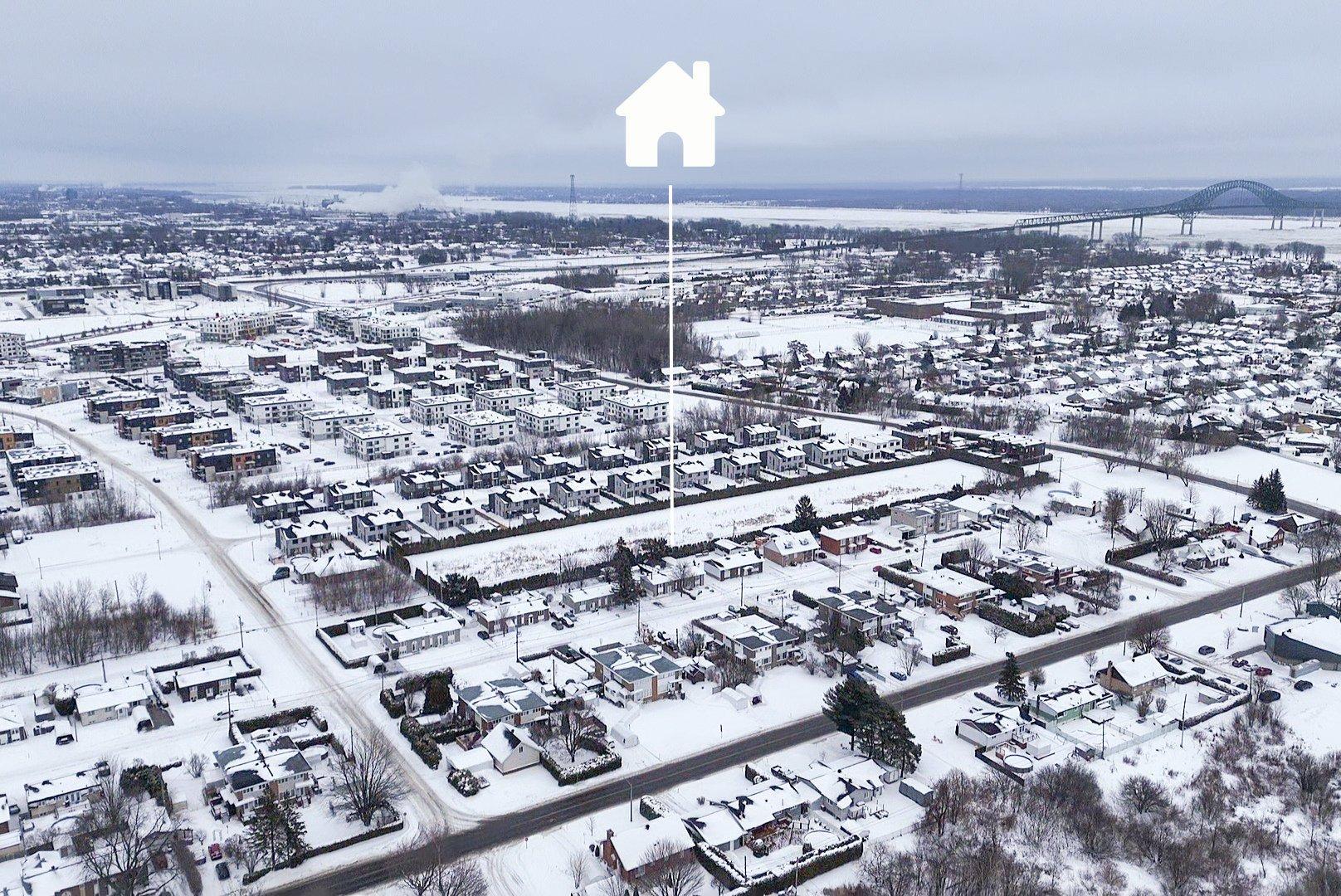 









758


Rue Jolliet

,
Trois-Rivières,




QC
G9B1E1

