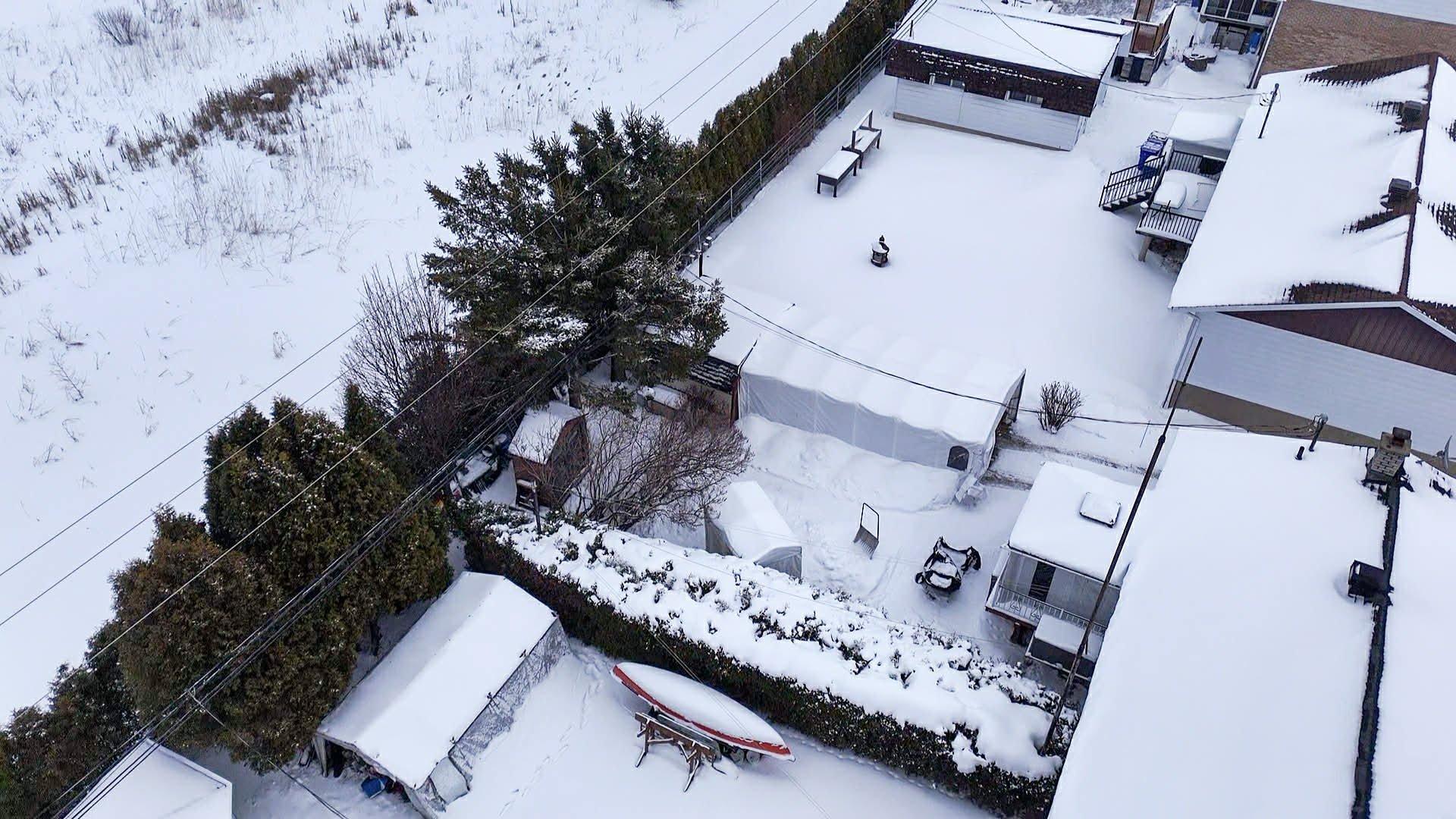 









758


Rue Jolliet

,
Trois-Rivières,




QC
G9B1E1

