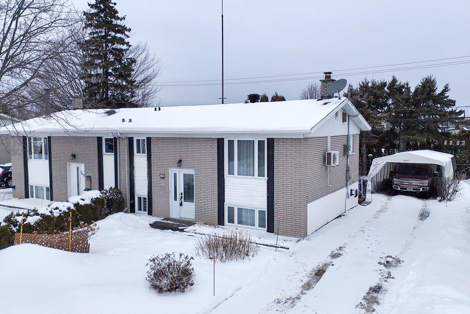 









758


Rue Jolliet

,
Trois-Rivières,




QC
G9B1E1

