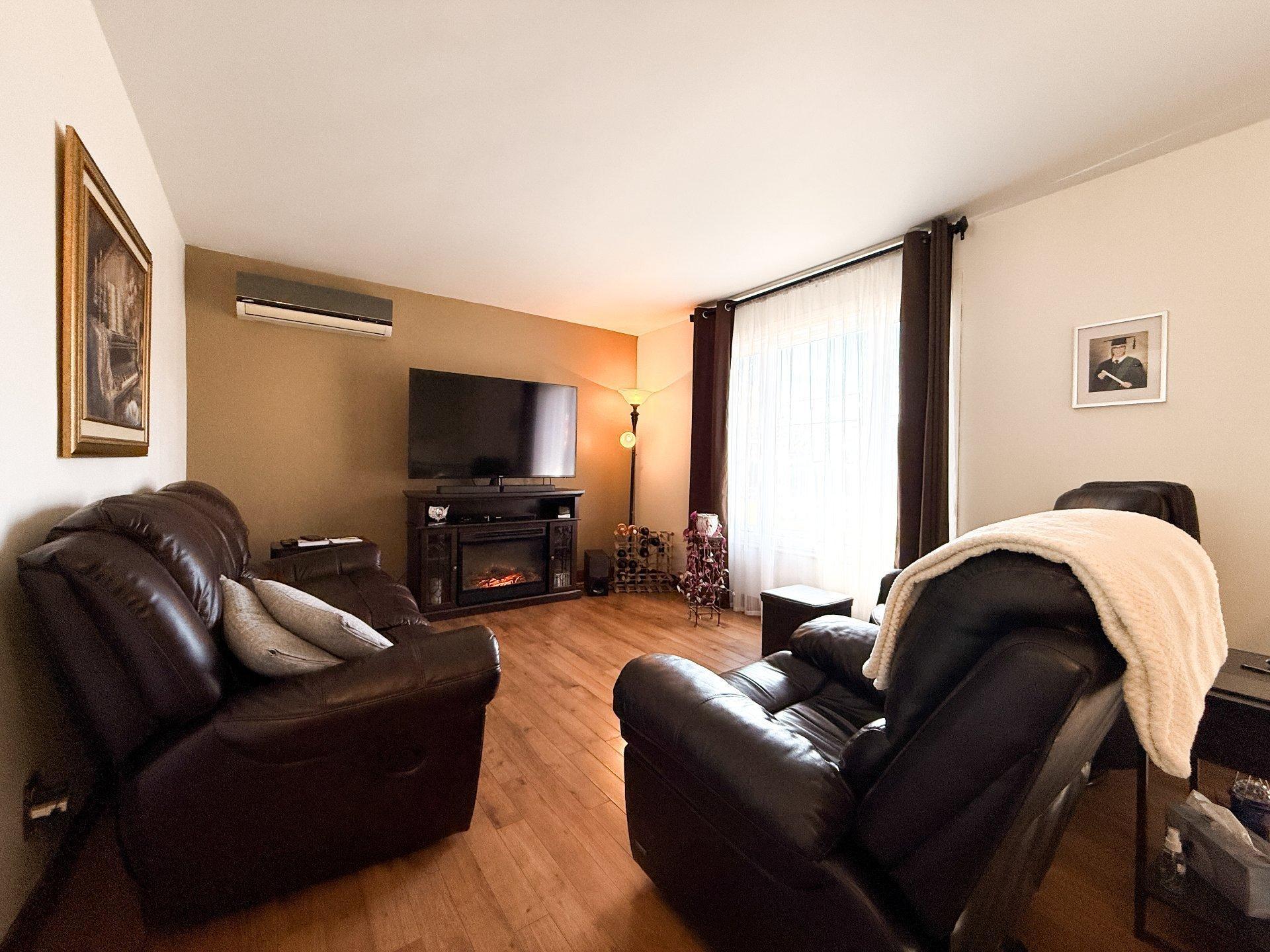 









758


Rue Jolliet

,
Trois-Rivières,




QC
G9B1E1

