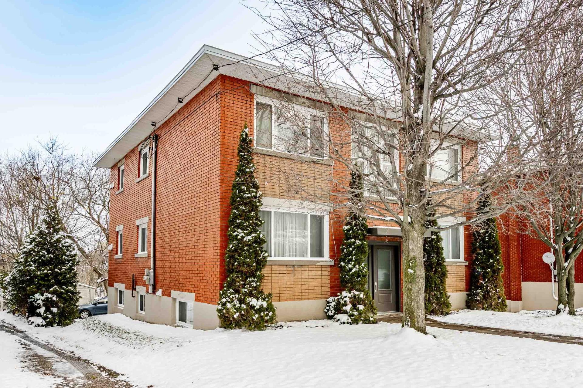 









1961


Rue Denault

,
Sherbrooke (Les Nations),




QC
J1K1G5

