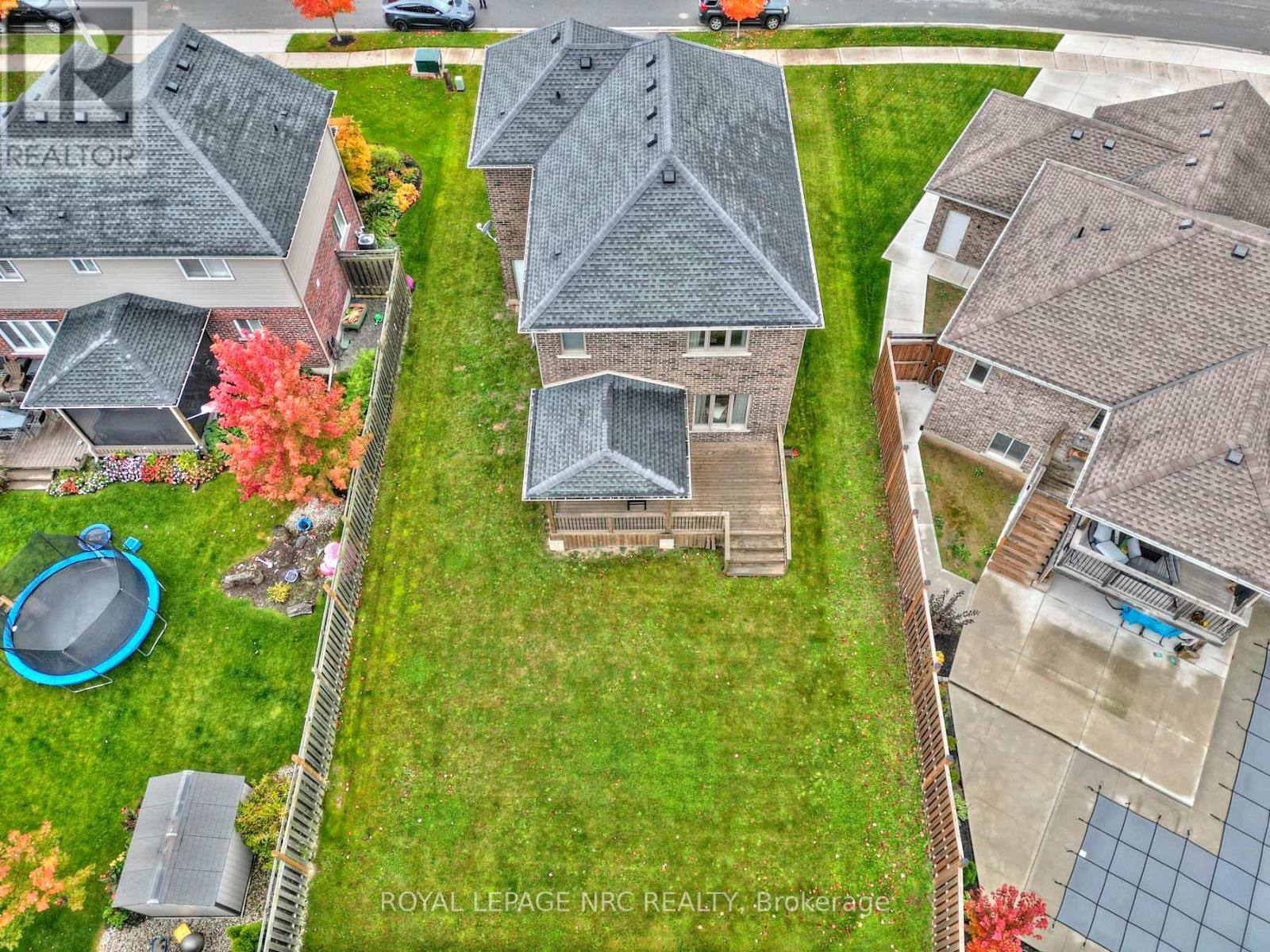 












5784 IRONWOOD STREET

,
Niagara Falls (Forestview),




Ontario
L2H0G4

