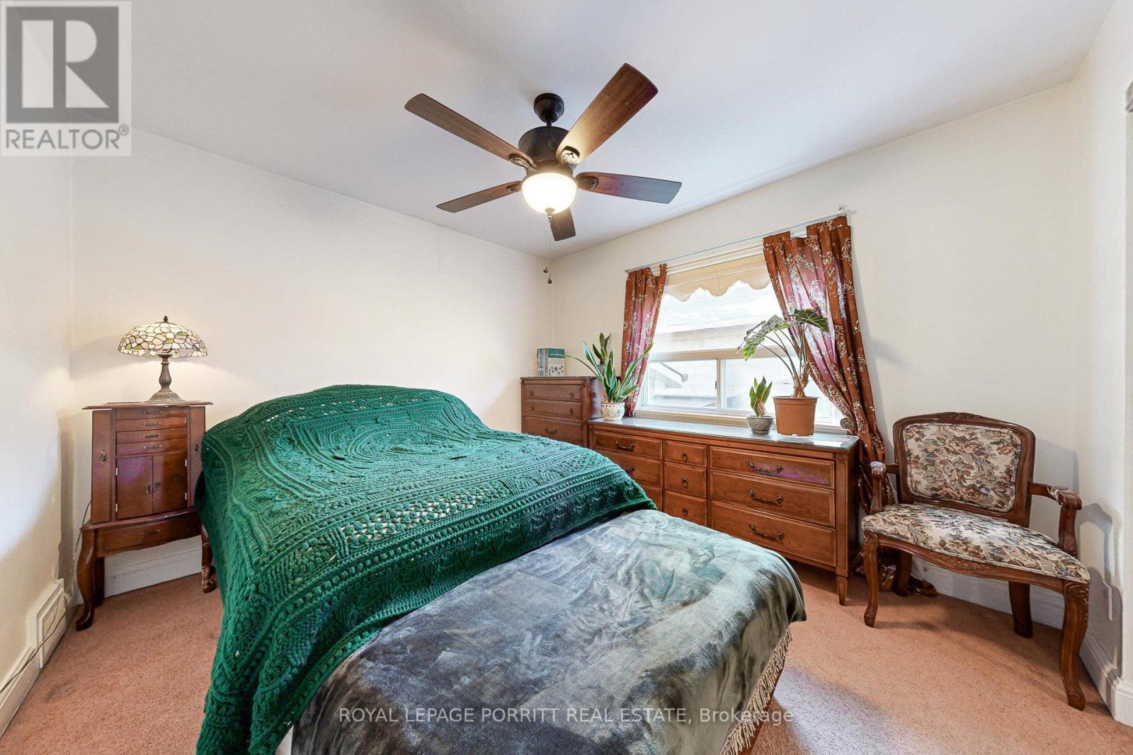 












1 AINTREE COURT

,
Toronto,




Ontario
M8W2E1

