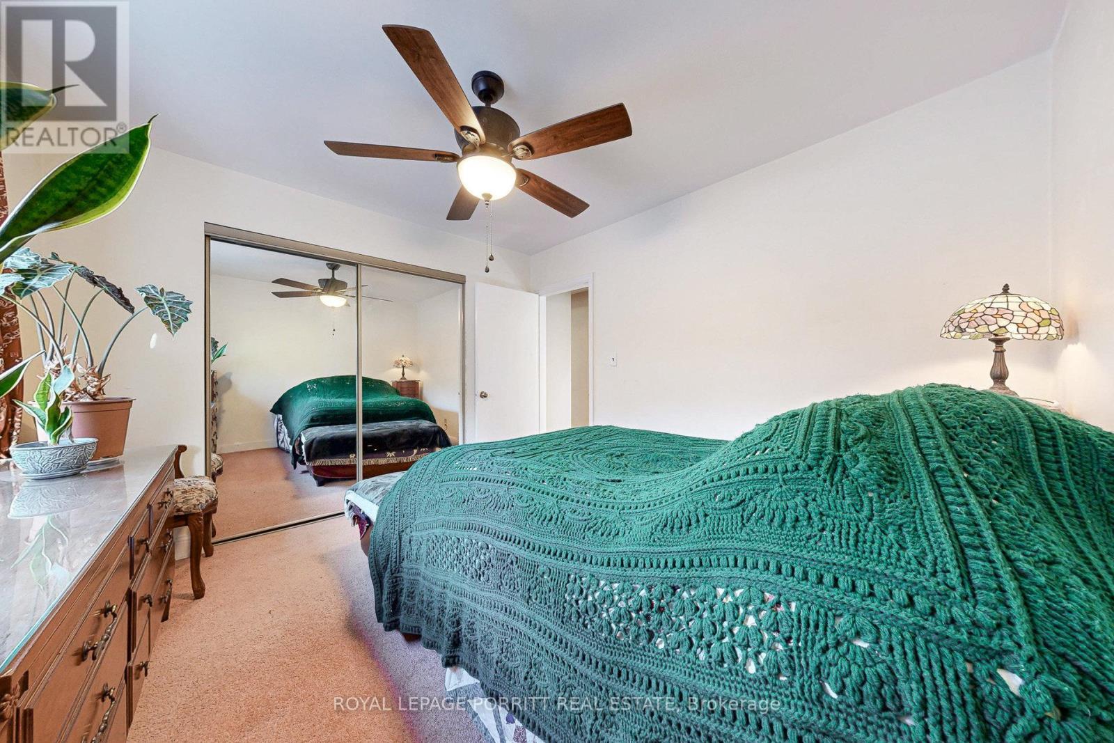 












1 AINTREE COURT

,
Toronto,




Ontario
M8W2E1

