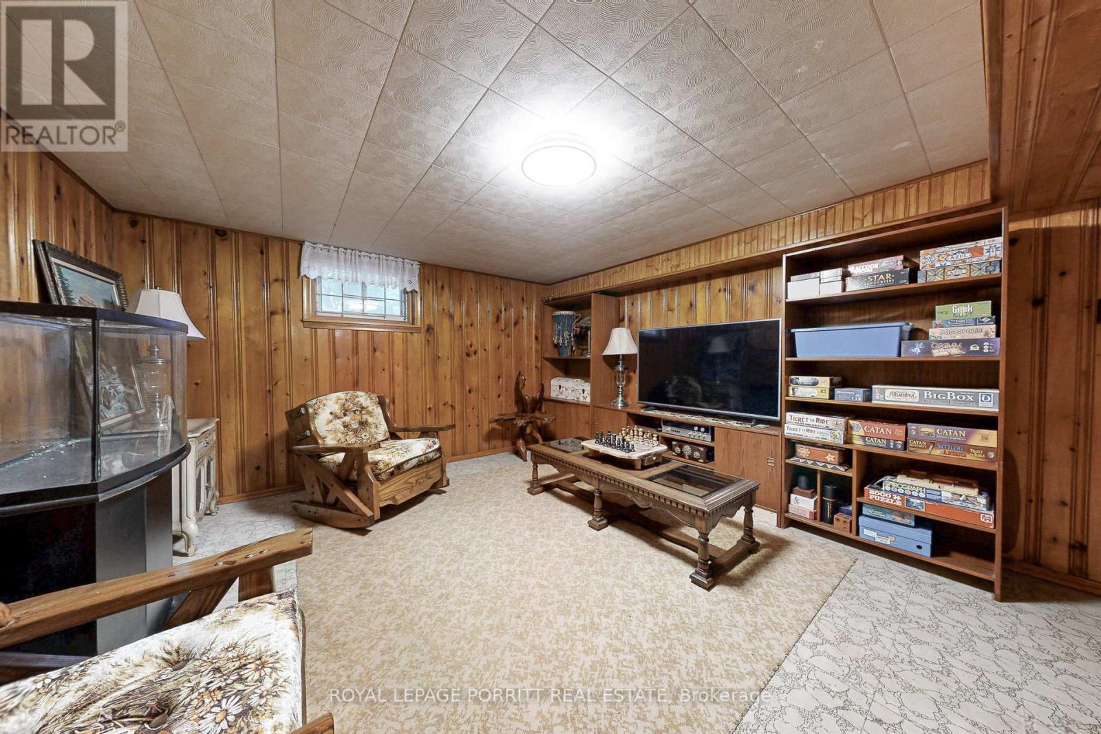 












1 AINTREE COURT

,
Toronto,




Ontario
M8W2E1

