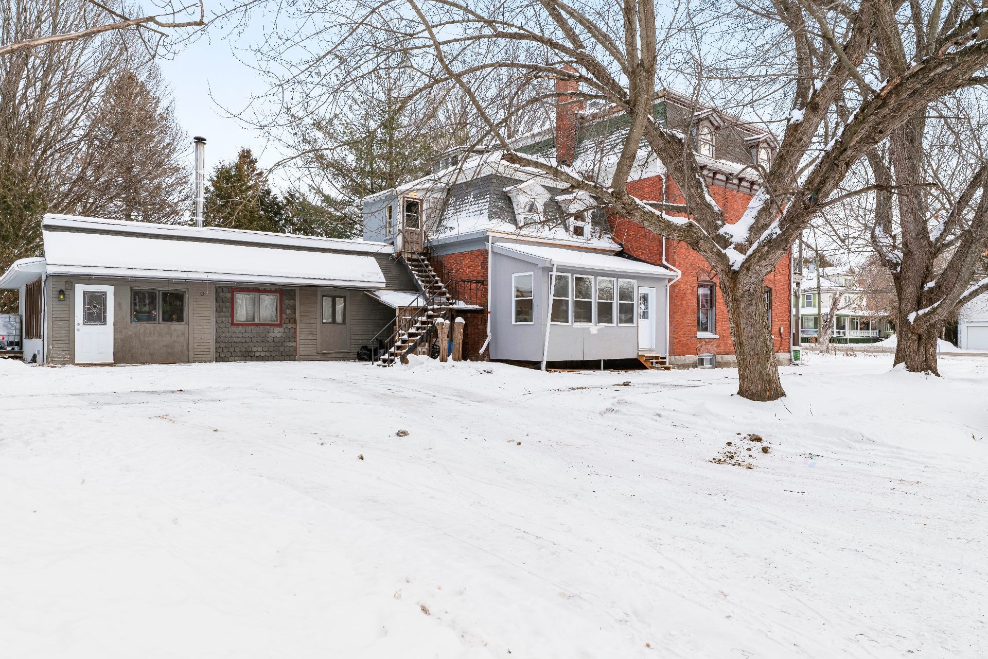 









655

 - 661


Rue Dufferin

,
Stanstead - Ville,




QC
J0B3E0

