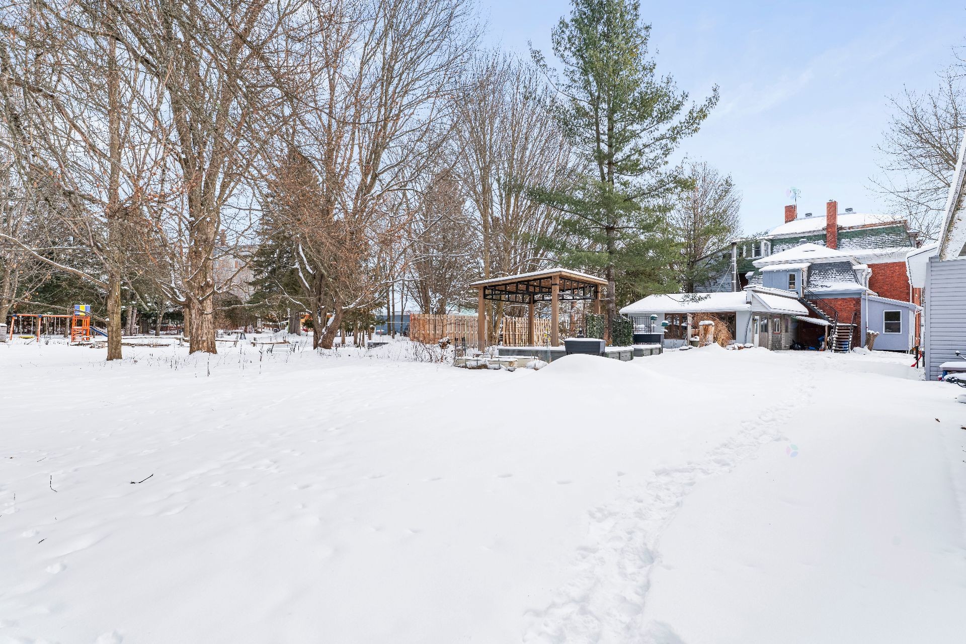 









655

 - 661


Rue Dufferin

,
Stanstead - Ville,




QC
J0B3E0

