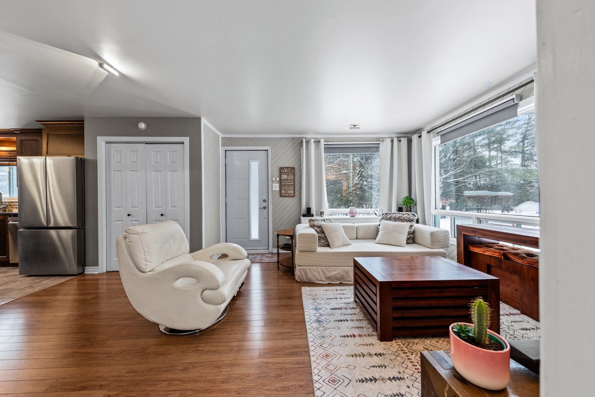 









330


Côte St-Paul

,
Saint-Colomban,




QC
J5K1Z7

