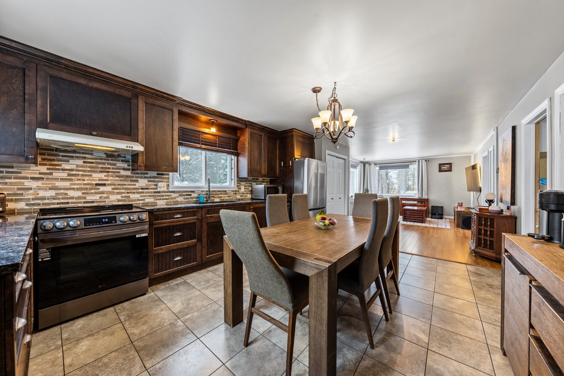 









330


Côte St-Paul

,
Saint-Colomban,




QC
J5K1Z7

