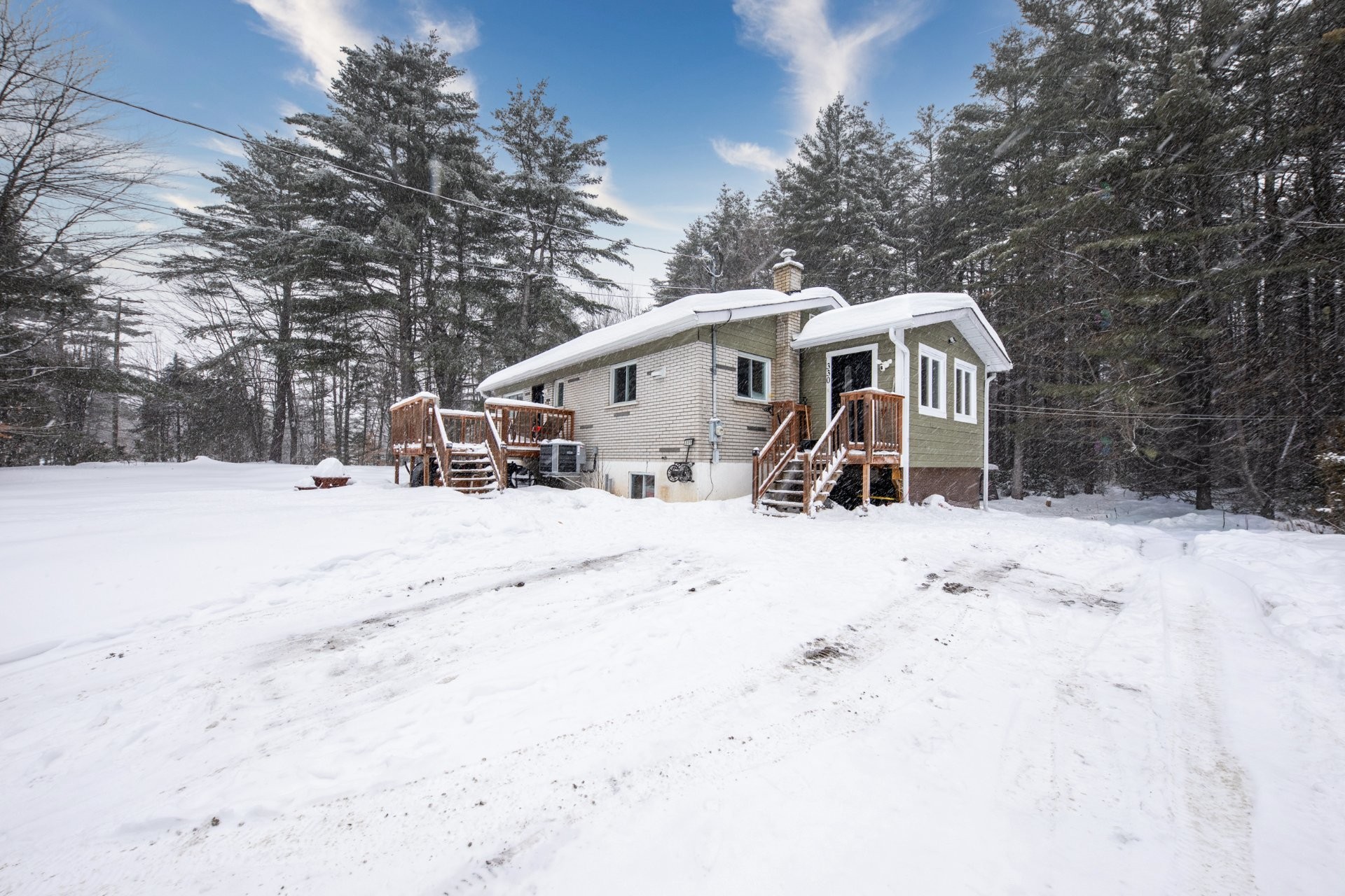 









330


Côte St-Paul

,
Saint-Colomban,




QC
J5K1Z7

