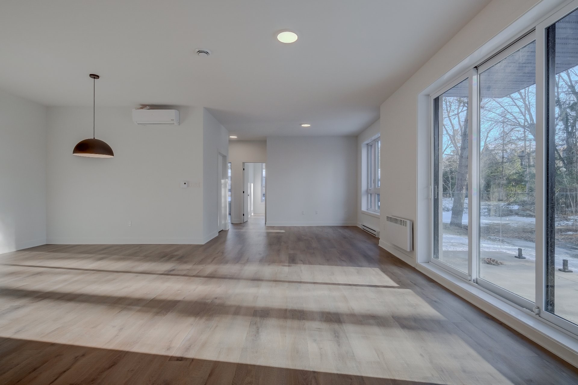 









2010


Rue De Chambly

, 102,
Saint-Bruno-de-Montarville,




QC
J3V0E5

